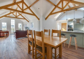 Daisy Lodge